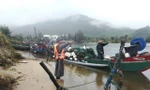 Huế, Đà Nẵng di dời dân tránh bão số 10; người dân Lý Sơn vội vã di chuyển lồng bè