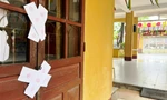 Phòng học bị niêm phong, hàng trăm học sinh phải đi học nhờ 