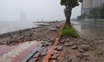 Sông Hàn mùa bão, bờ kè đường Như Nguyệt 'kêu cứu'