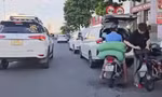Nhiều tài xế ô tô bị phạt sau khi người dân phản ánh đến Cục trưởng CSGT