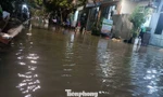 Nước ‘bủa vây’ khu dân cư Đà Nẵng trong đêm
