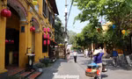 Hội An siết vỉa hè có 'xóa' hàng rong?