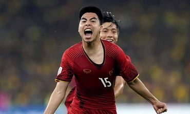 VIDEO: Pha phối hợp ghi bàn kinh điển của tuyển Việt Nam ở chung kết King's Cup