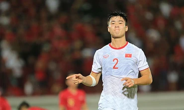 VIDEO: Mục kích Duy Mạnh xé lưới Indonesia bằng 'phát súng' tầm gần 