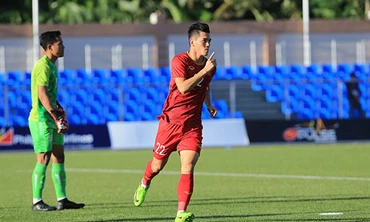 VIDEO: Tiến Linh lập cú đúp, nhân đôi cách biệt cho U22 Việt Nam