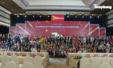 Toàn cảnh Lễ Kỷ niệm 70 năm báo Tiền Phong xuất bản số đầu tiên