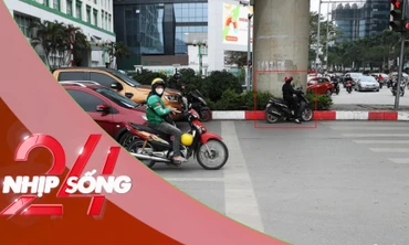 NHỊP SỐNG 24: Dừng đèn đỏ kiểu 'khôn lỏi', tài xế ngỡ ngàng khi nhận phiếu phạt