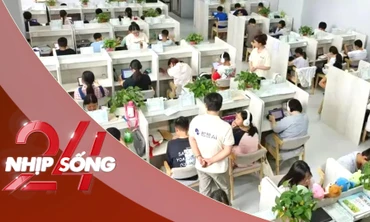 NHỊP SỐNG 24: Lớp học AI lấp đầy khoảng trống cấm dạy thêm ở Trung Quốc