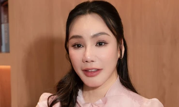 Hồ Quỳnh Hương: 'Tôi yêu không sợ trời đất, luôn trên cơ người khác'