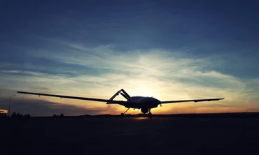 UAV ‘thợ săn đêm’ Bayraktar TB2 của Ukraine phá hủy xe tăng Nga