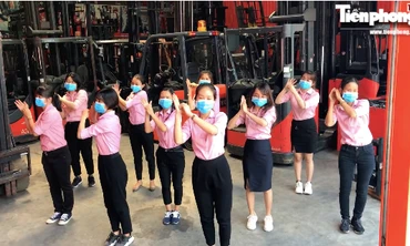 'Ghen Cô Vy' phiên bản công nhân gây 'sốt'