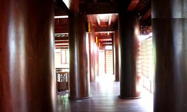 Khám phá nhà gỗ 5 tầng “độc nhất vô nhị” của lão gia ở Hà Tĩnh