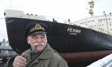 Khám phá tàu phá băng hạt nhân 60 năm tuổi của Nga