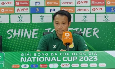HLV Vũ Hồng Việt nói gì sau thất bại của Nam Định?