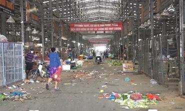 Tận thấy chợ lớn nhất TP.HCM ế ẩm mùa COVID-19