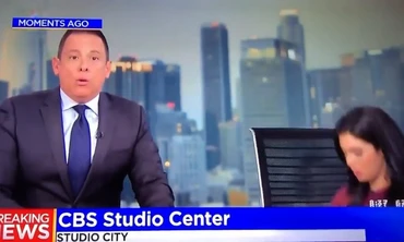 Động đất giữa chương trình thời sự, MC Mỹ trốn vội xuống gầm bàn