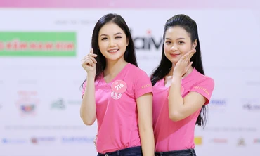 Nghe thí sinh Hoa hậu Việt Nam song ca A little love