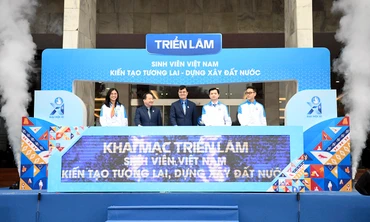 Trải nghiệm triển lãm số: Sinh viên Việt Nam - Kiến tạo tương lai, dựng xây đất nước