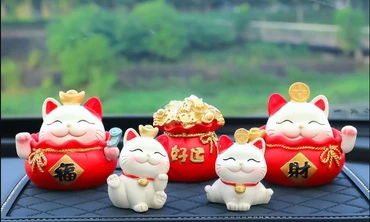 Mèo thần tài có loại thì vẫy tay phải, loại vẫy tay trái, cẩn thận kẻo đặt sai phong thuỷ