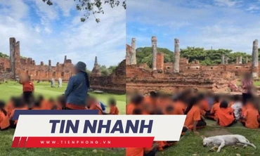 TIN NHANH: Khoảnh khắc cuối của các em học sinh trước khi xe buýt cháy ở Thái Lan