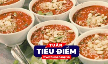 TIÊU ĐIỂM: Tin bất ngờ vụ nhiều người nhập viện sau khi ăn tiết canh dê