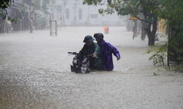 Hôm nay mưa đặc biệt to từ Hà Tĩnh đến Quảng Bình