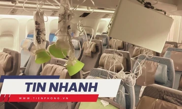 TIN NHANH: Vụ máy bay Singapore nhiễu động khiến 30 người thương vong: Hành khách kể giây phút kinh hoàng