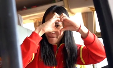 Chương Thị Kiều hài hước kể chuyện ‘đổi áo’