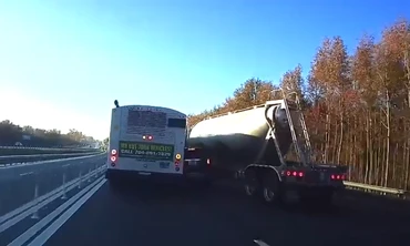 Đánh lái tránh ôtô, xe bồn gây tai nạn liên hoàn trên cao tốc