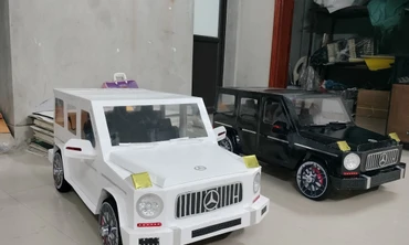 Người dân làm vàng mã tại "thủ phủ vàng mã" Song Hồ (phường Song Hồ, thị xã Thuận Thành, tỉnh Bắc Ninh.