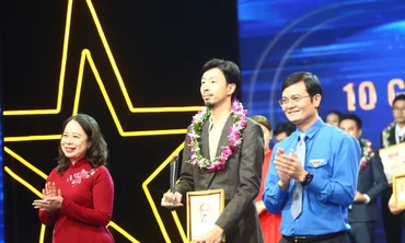 Đen Vâu: Truyền những ngọn lửa nhỏ đến thanh niên