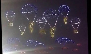 Hàng trăm drone thử nghiệm tạo hình trên bầu trời Điện Biên Phủ