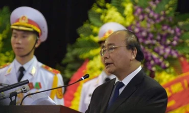 Thủ tướng Ngyễn Xuân Phúc đọc lời điếu. Ảnh: Như Ý.