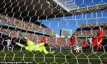 [VIDEO] Argentina - Thụy Sỹ (1-0): 'Đòn kết liễu' của Di Maria
