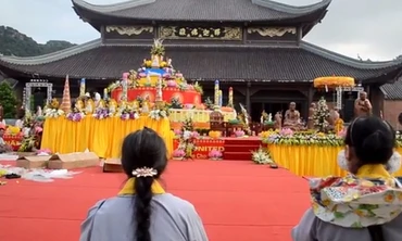 Chùa Bái Đính trước ngày Đại lễ Vesak 2014 