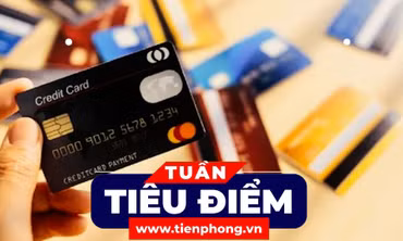 TIÊU ĐIỂM: Mở thẻ tín dụng mà không dùng có mất phí?; Bà Trương Mỹ Lan 'quay xe'