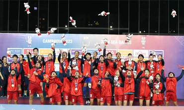 TIN NHANH 12H: Tin vui tiền thưởng liên tiếp với tuyển bóng đá nữ Việt Nam; Ông Trump được giải oan