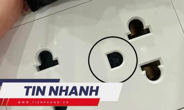TIN NHANH: Thủ đoạn tinh vi trong vụ 2 thiếu nữ bị lắp camera quay lén trong phòng tắm