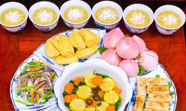 Cúng chay hay cúng mặn ngày Tết: Chuyên gia lên tiếng