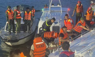 Trường Đại học Sao Đỏ mong muốn tài trợ 100% học phí, chỗ ở và hỗ trợ việc làm cho bạn học sinh có 4 người thân tử vong