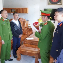 Đối tượng từng đánh công an, tiếp tục chỉ đạo ‘đàn em’ gây rối trật tự