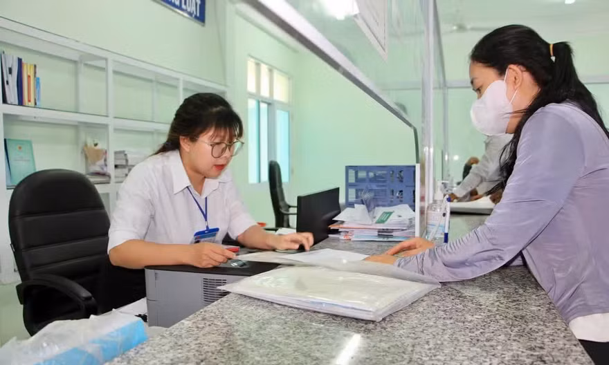 Khánh Hòa tạm dừng tuyển dụng, tiếp nhận và điều động công chức, viên chức