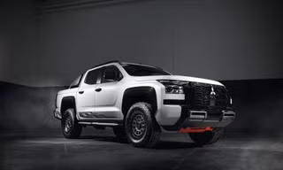 Mitsubishi Triton thêm bản mới chuyên địa hình 