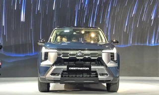 Cận cảnh mẫu SUV 7 chỗ mới của Mitsubishi tại Việt Nam