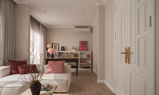 'Lột xác' thành ngôi nhà đầy ánh sáng, đậm chất cá nhân