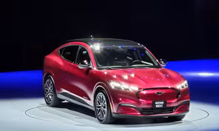 Xe điện đầu tiên của Ford tại Việt Nam giảm giá gần 1 tỷ đồng