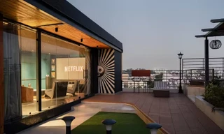 Bên trong căn hộ với phong cách tân cổ điển sang trọng