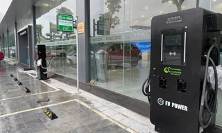 Thêm hãng xe lắp trạm sạc ô tô điện tại Việt Nam