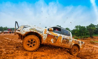 Dàn xe địa hình tranh tài tại giải đua ô tô off-road ở Hà Nội