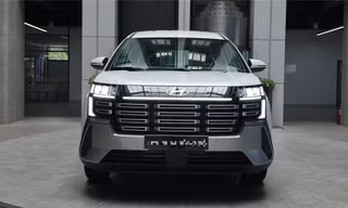 Loạt xe 7 chỗ 'đua nhau' giảm giá